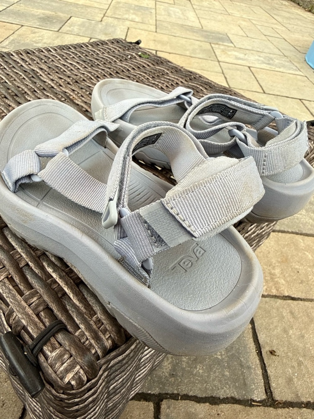 GUC ✨ Women's Teva Hurricane Drift/Platform Style Sandals